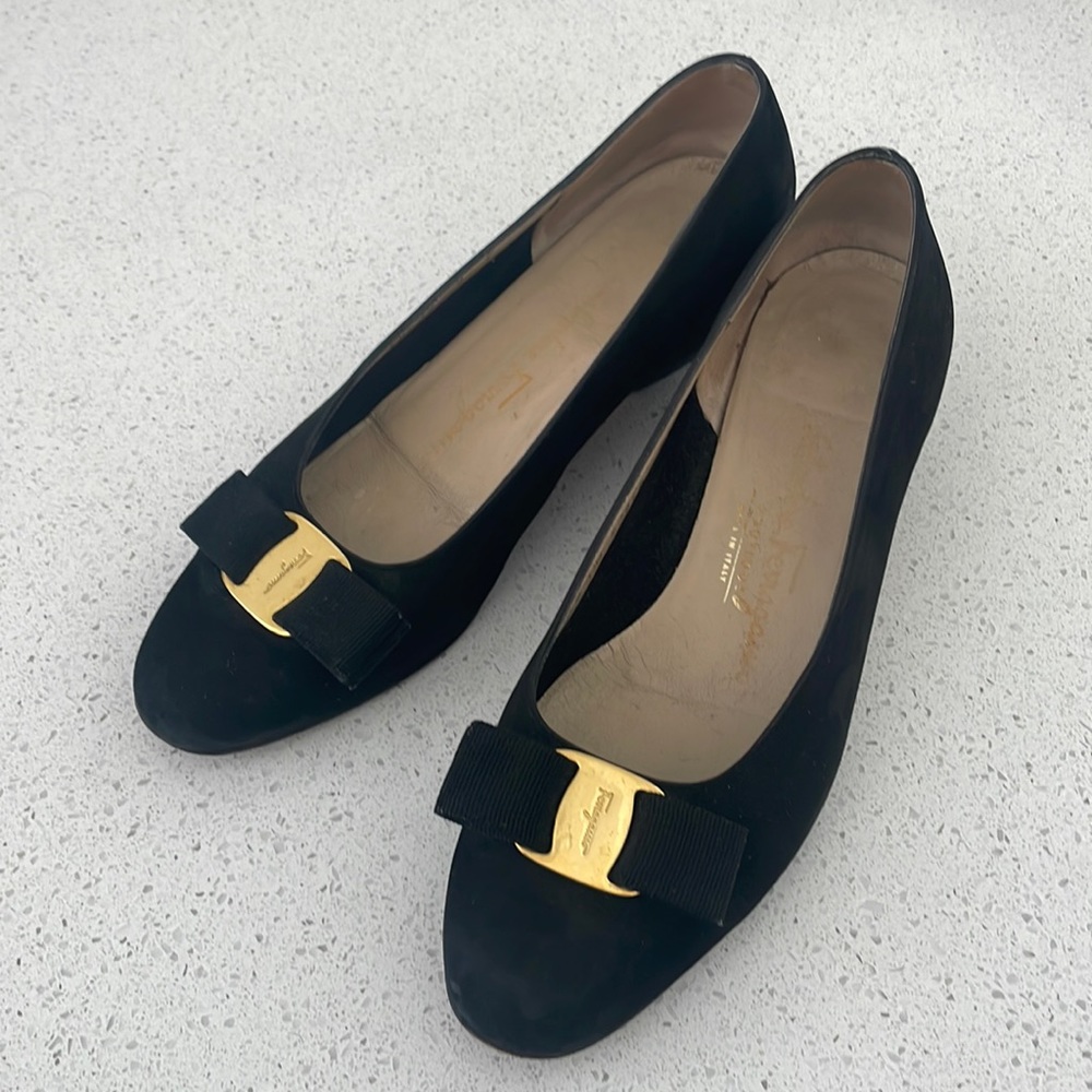Salvatore Ferragamo SuedeBow Pump